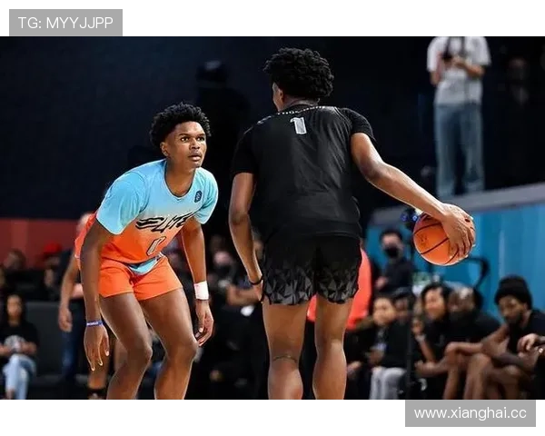 阿门谈球队主控之道关键在于引导队友找到正确位置并持续探索提升 阿门谈球队主控之道关键在于引导队友找到正确位置并持续探索提升