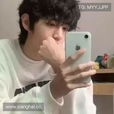 仲灵楚